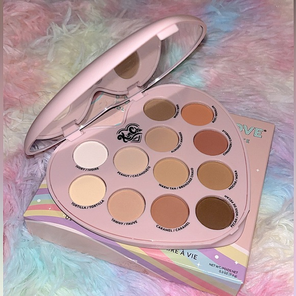 Kimchi Chic Beauty Other - Kimchichic spinning heart palette